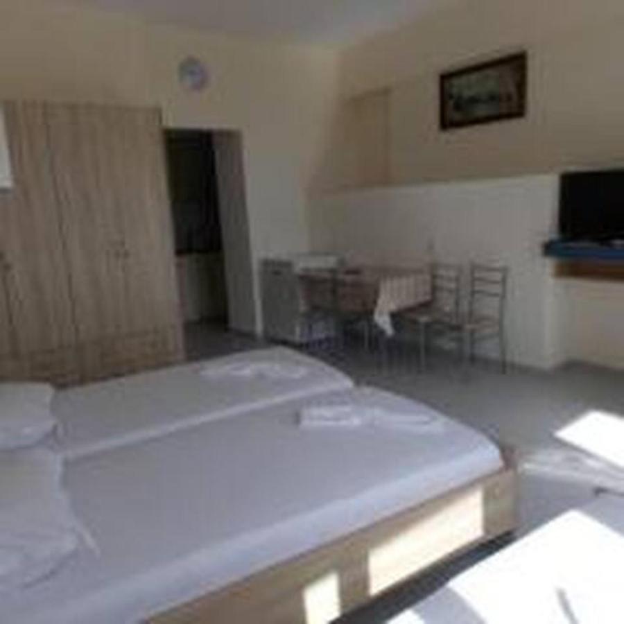 Vasili Sunstay Apartments Σαράντα Εξωτερικό φωτογραφία